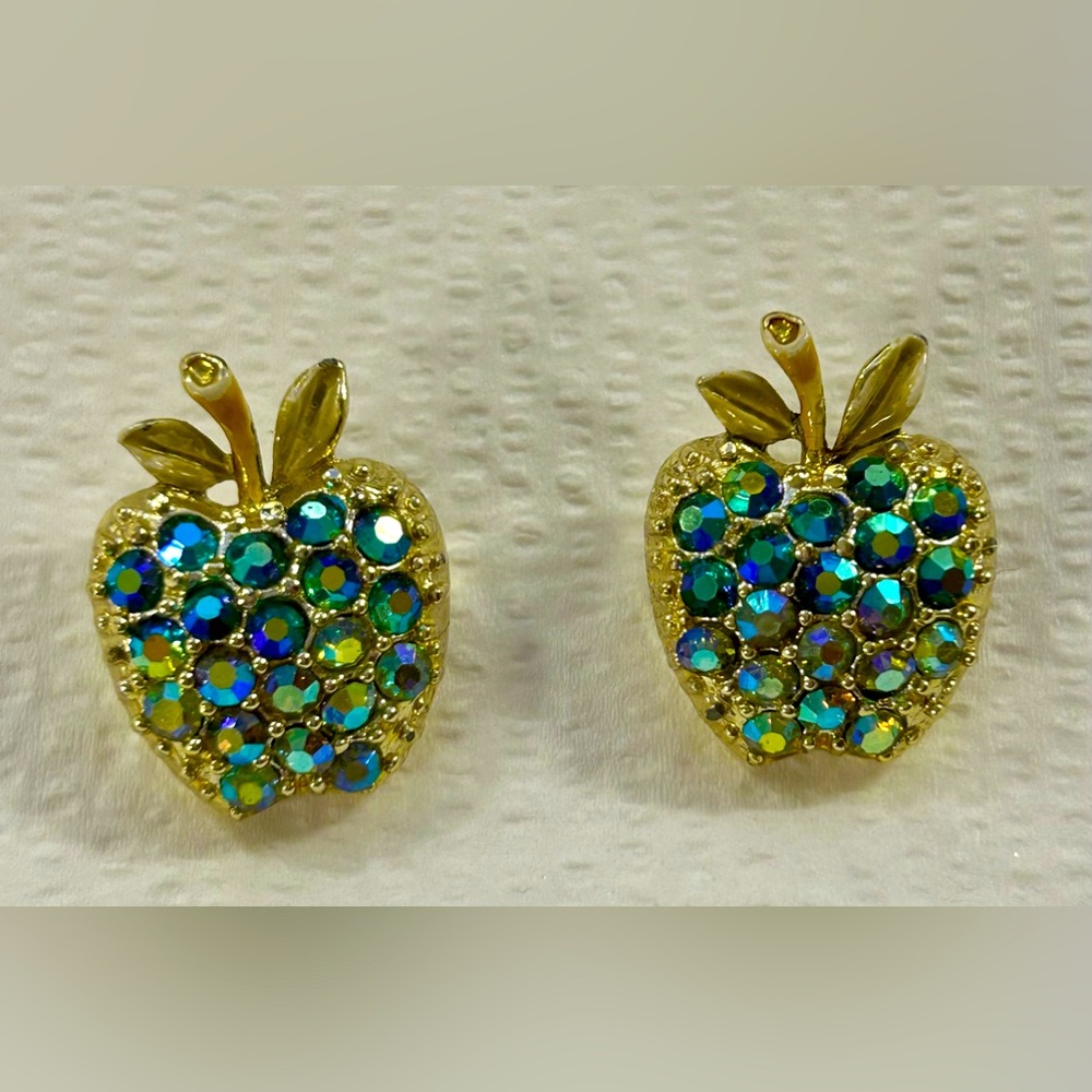 Set Of Two Vintage Aurora Borealis Rhinestone Peacock Blue Apple Brooch